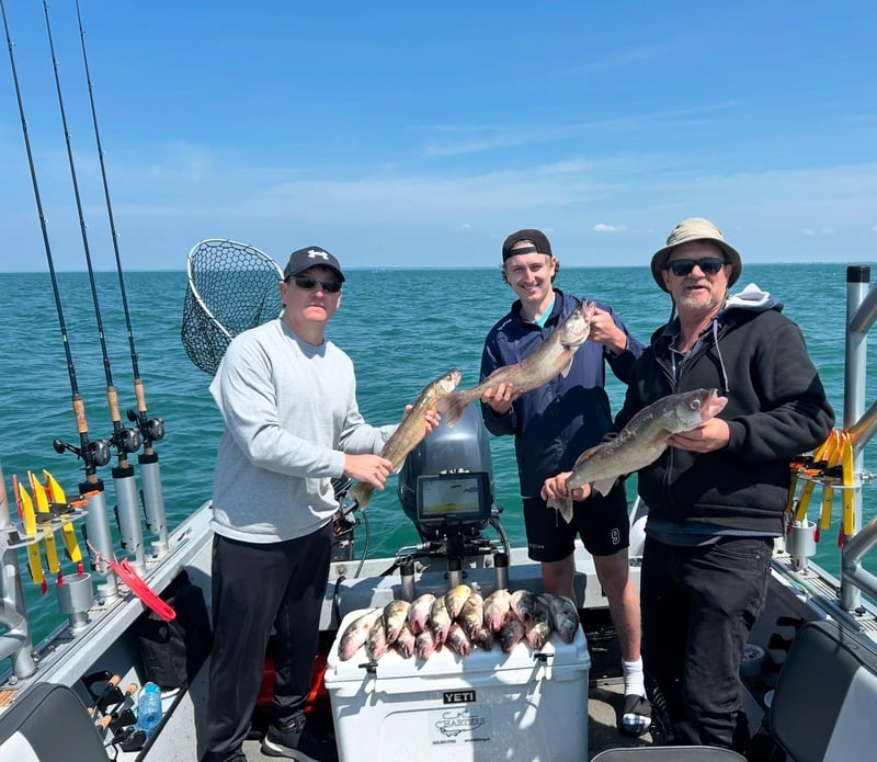 Forfaits de pêche au doré — C&C Charters – C&C Charters